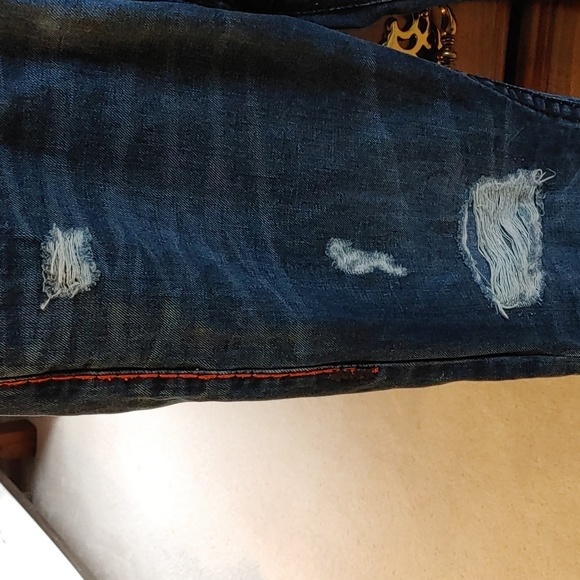 True Religion Mens Ricky Straight Leg Distressed Jeans with Flap, Style M859NWY1 - Picture 6 of 16